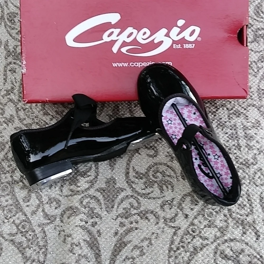 Capezio Adorable Toddler Black Patent Tap Shoes Sz 8.5